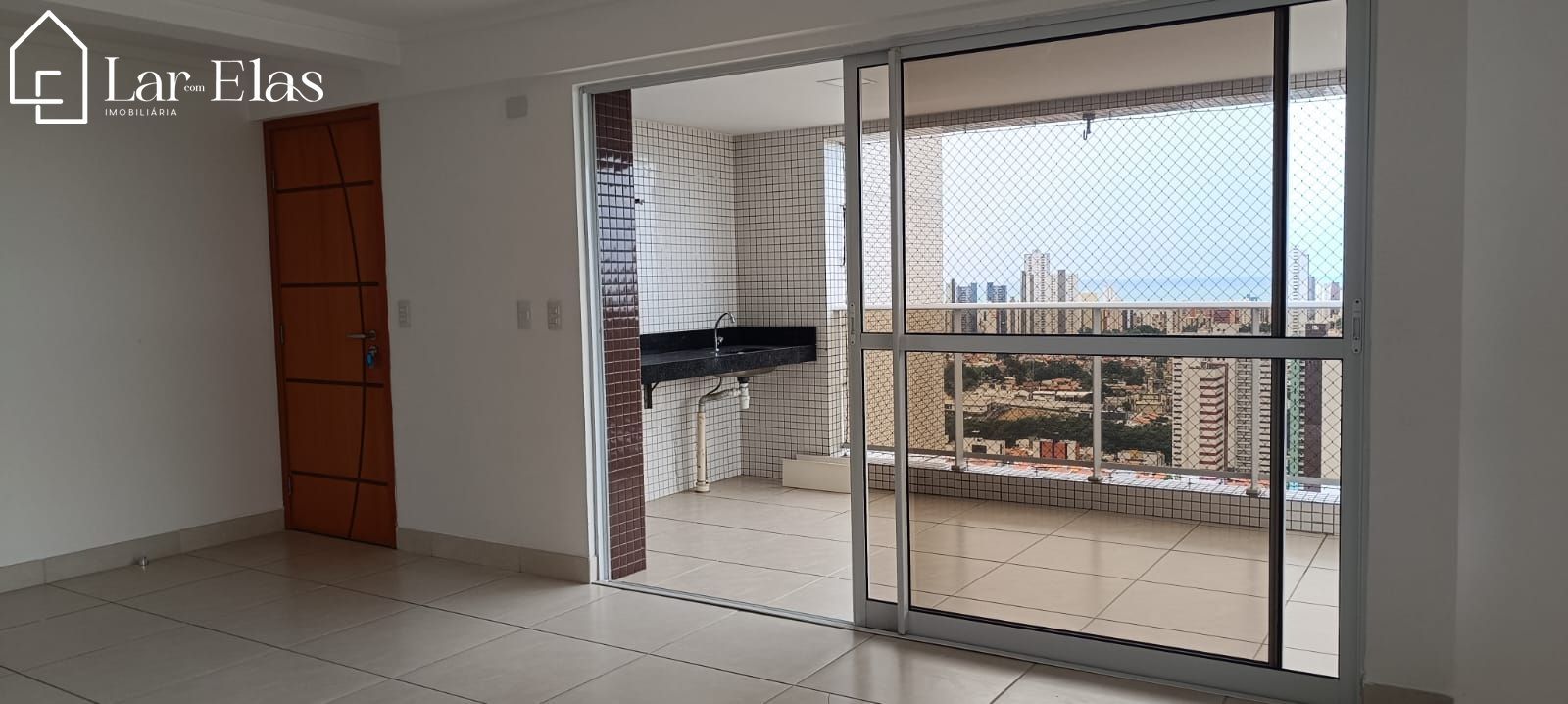 Apartamento à venda com 3 quartos, 140m² - Foto 3