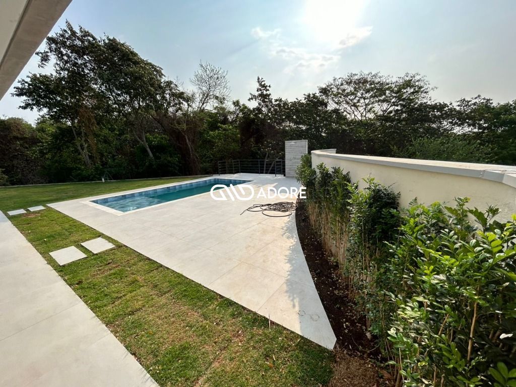 Casa de Condomínio à venda com 4 quartos, 371m² - Foto 3