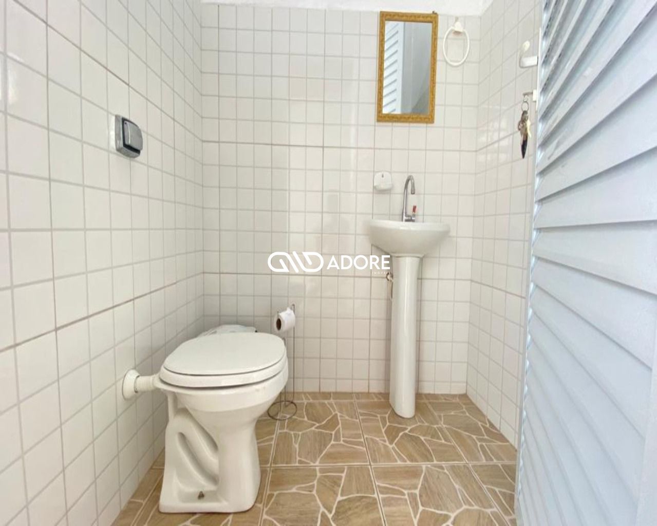 Casa à venda com 1 quarto, 200m² - Foto 11