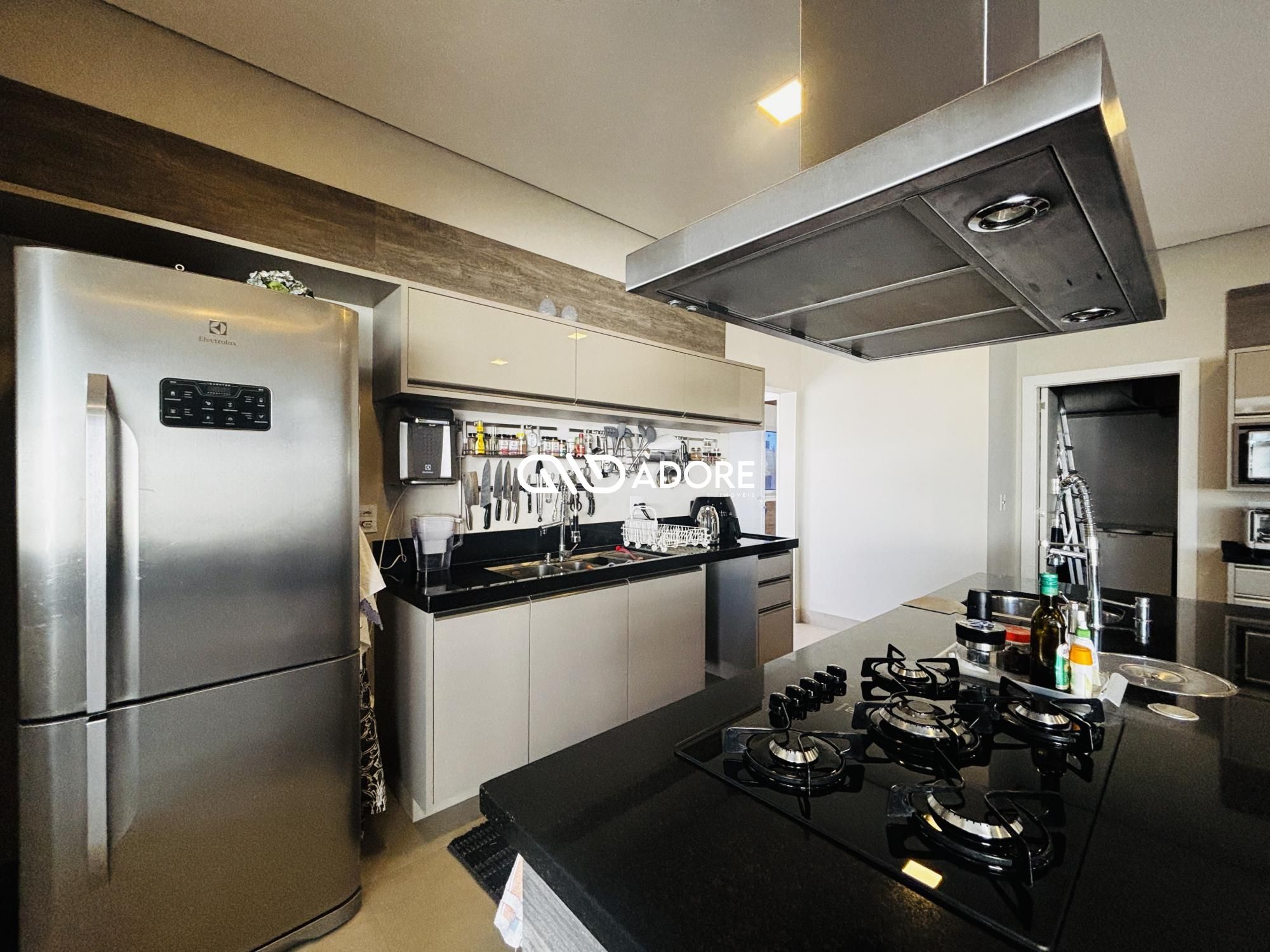 Casa de Condomínio à venda e aluguel com 4 quartos, 670m² - Foto 62