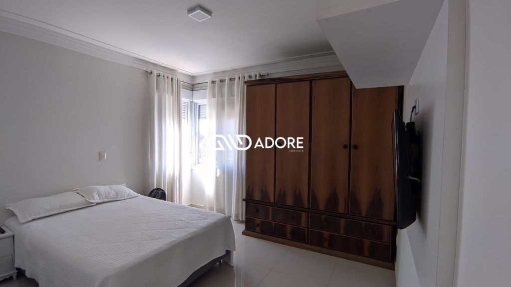 Casa de Condomínio à venda com 3 quartos, 360m² - Foto 17