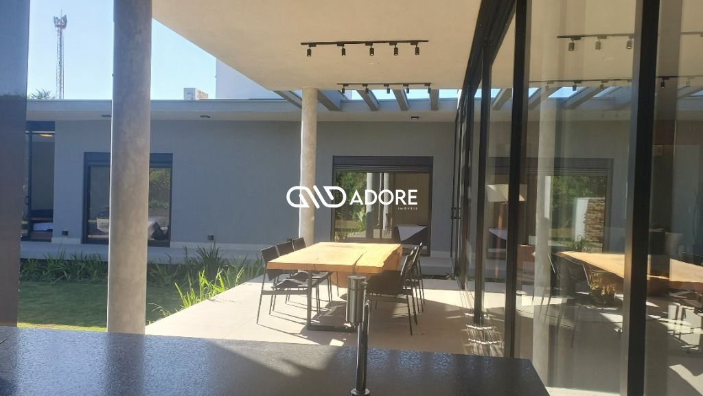 Casa à venda com 3 quartos, 447m² - Foto 15