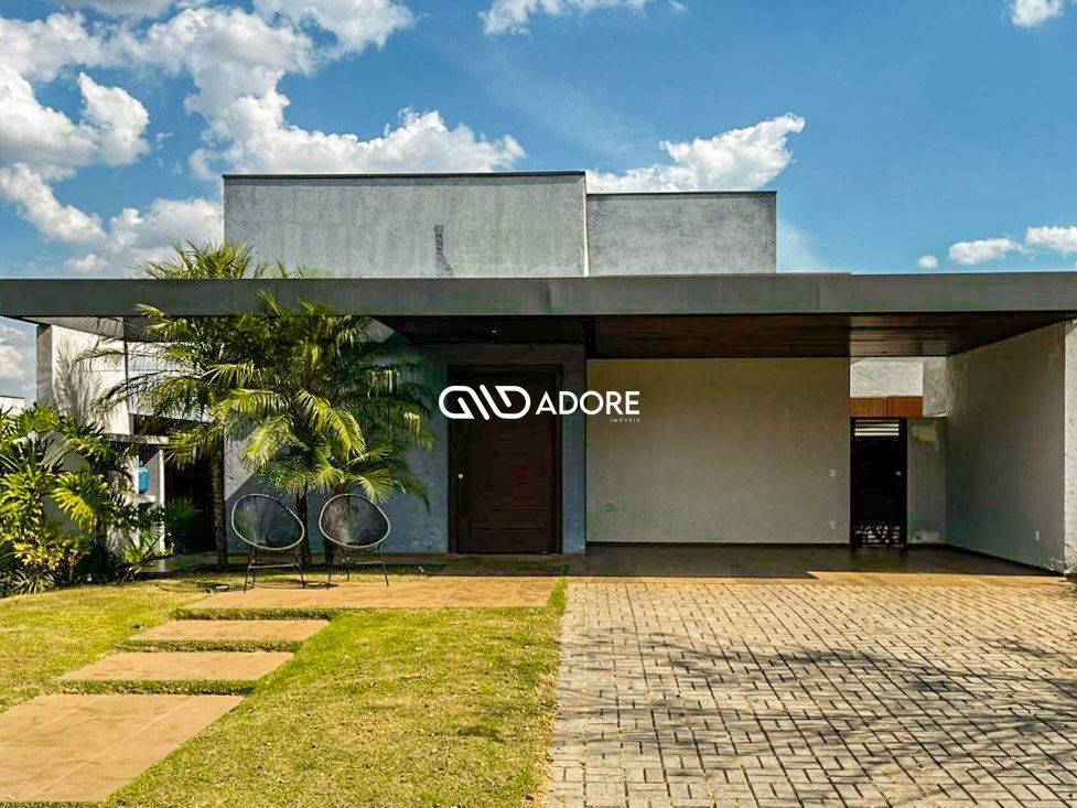 Casa de Condomínio à venda com 4 quartos, 235m² - Foto 2