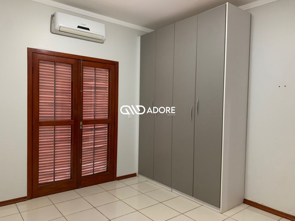 Casa de Condomínio à venda com 3 quartos, 269m² - Foto 28