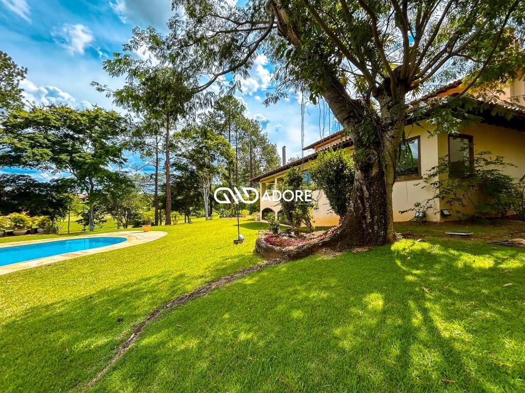 Casa de Condomínio à venda e aluguel com 3 quartos, 945m² - Foto 1