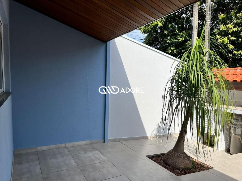 Casa à venda com 2 quartos, 200m² - Foto 3