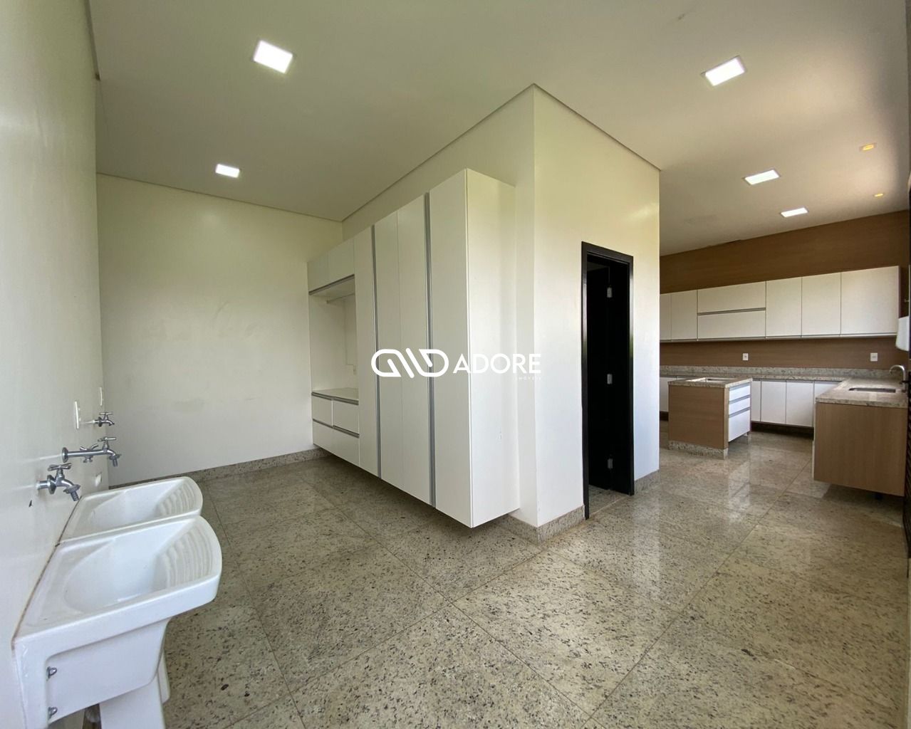 Casa de Condomínio à venda e aluguel com 6 quartos, 614m² - Foto 8