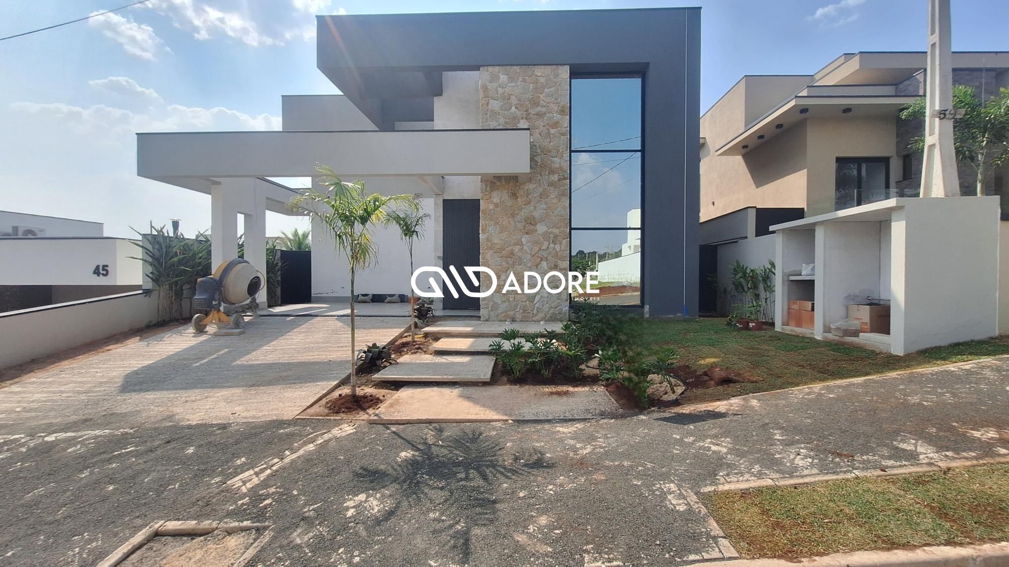 Casa de Condomínio à venda com 3 quartos, 280m² - Foto 1