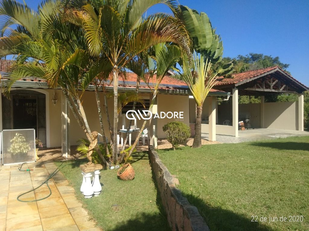 Casa de Condomínio à venda com 3 quartos, 194m² - Foto 1