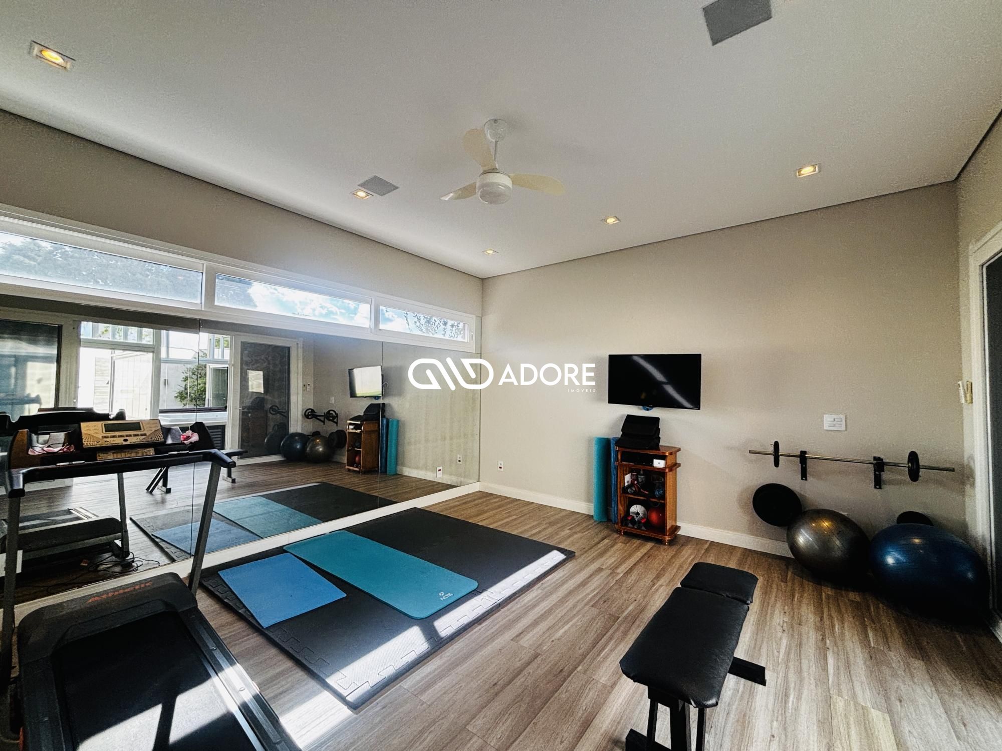 Casa de Condomínio à venda e aluguel com 4 quartos, 670m² - Foto 45
