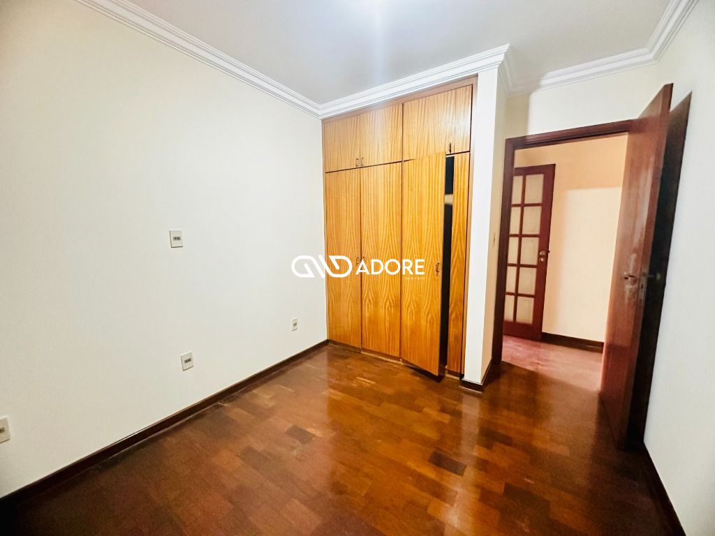 Casa de Condomínio à venda com 4 quartos, 300m² - Foto 18