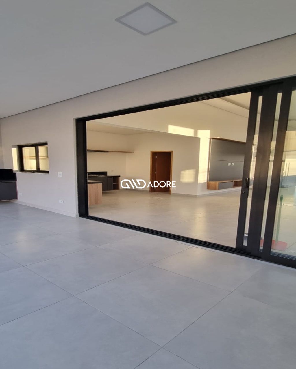 Casa de Condomínio para alugar com 3 quartos, 215m² - Foto 4