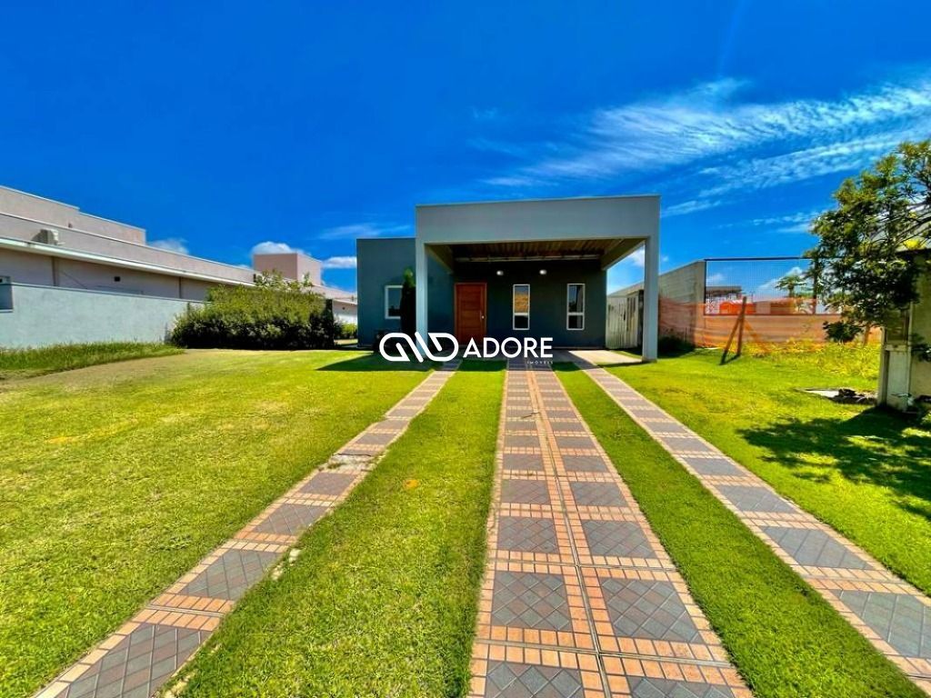 Casa de Condomínio à venda com 4 quartos, 293m² - Foto 2