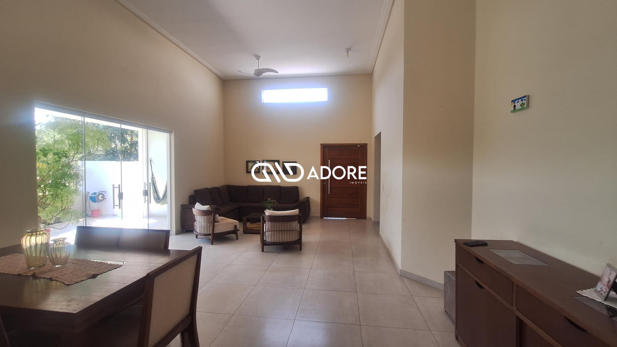 Casa de Condomínio à venda com 3 quartos, 280m² - Foto 2