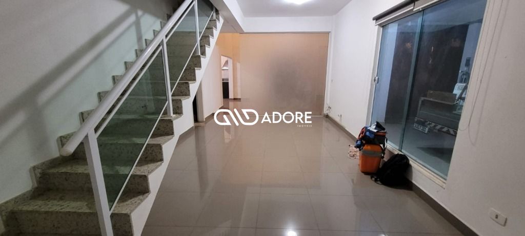 Casa de Condomínio à venda com 2 quartos, 277m² - Foto 3