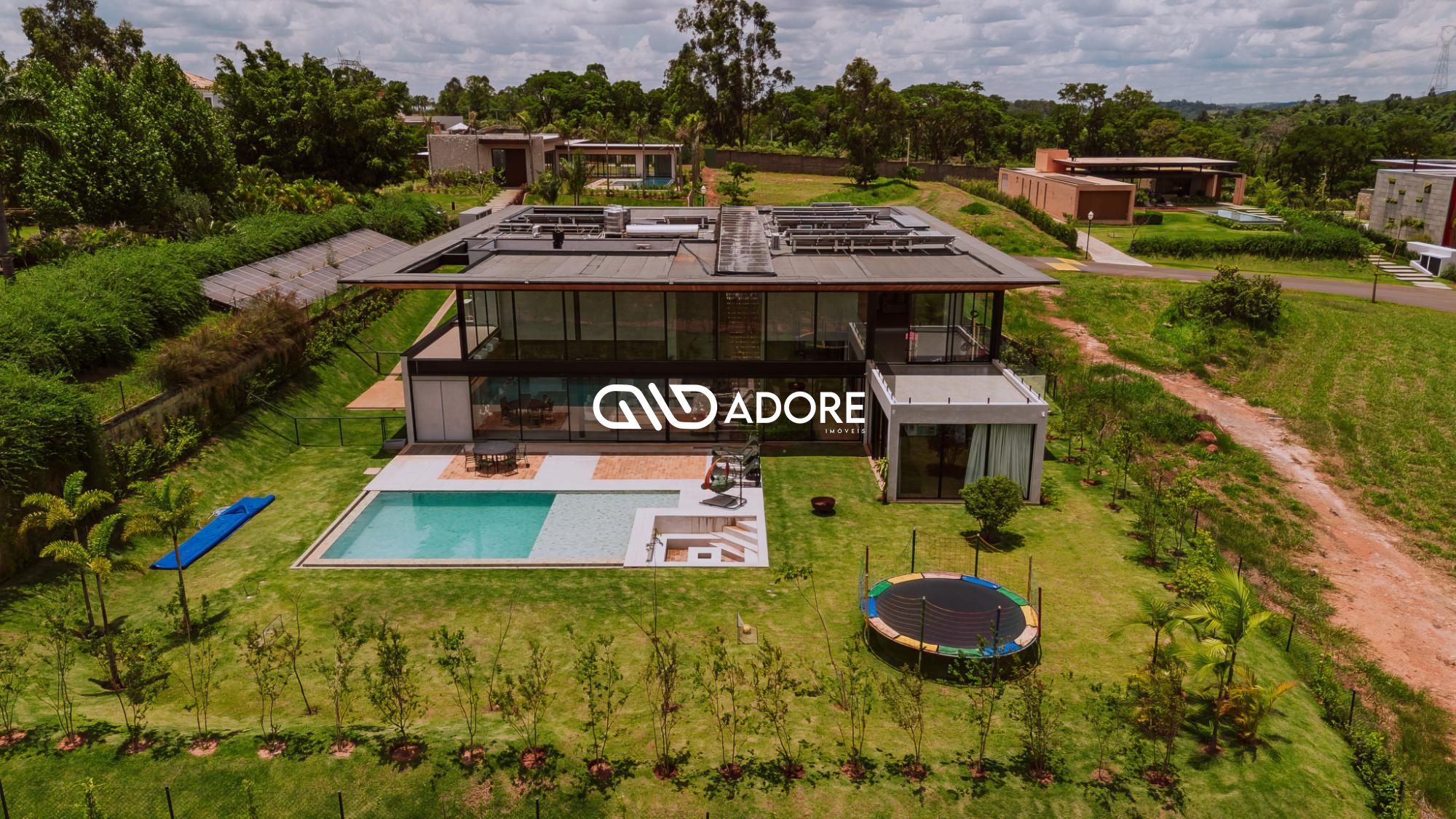 Casa de Condomínio à venda e aluguel com 5 quartos, 500m² - Foto 1