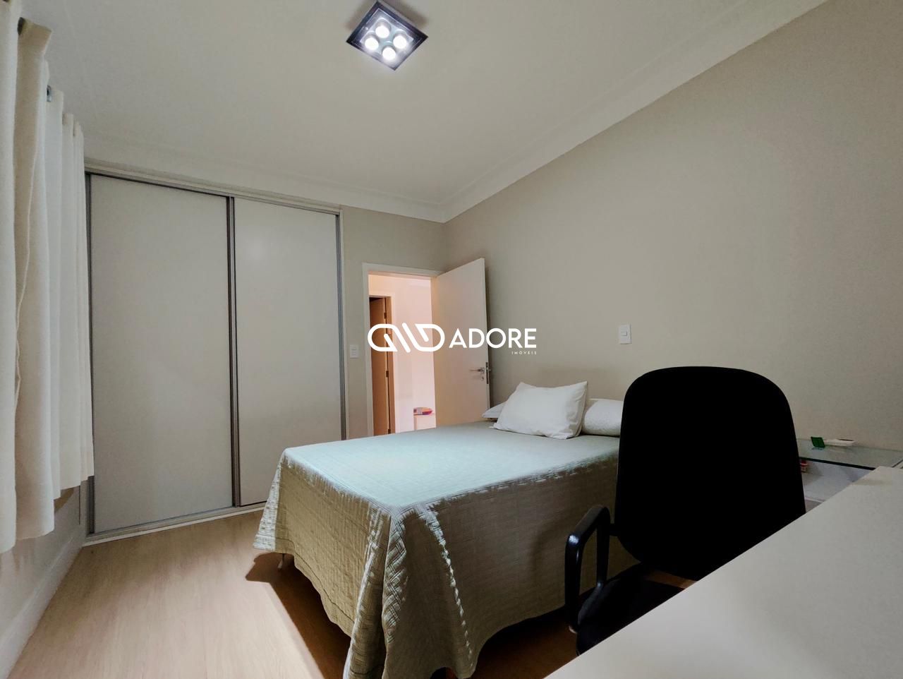 Casa de Condomínio à venda com 4 quartos, 480m² - Foto 31