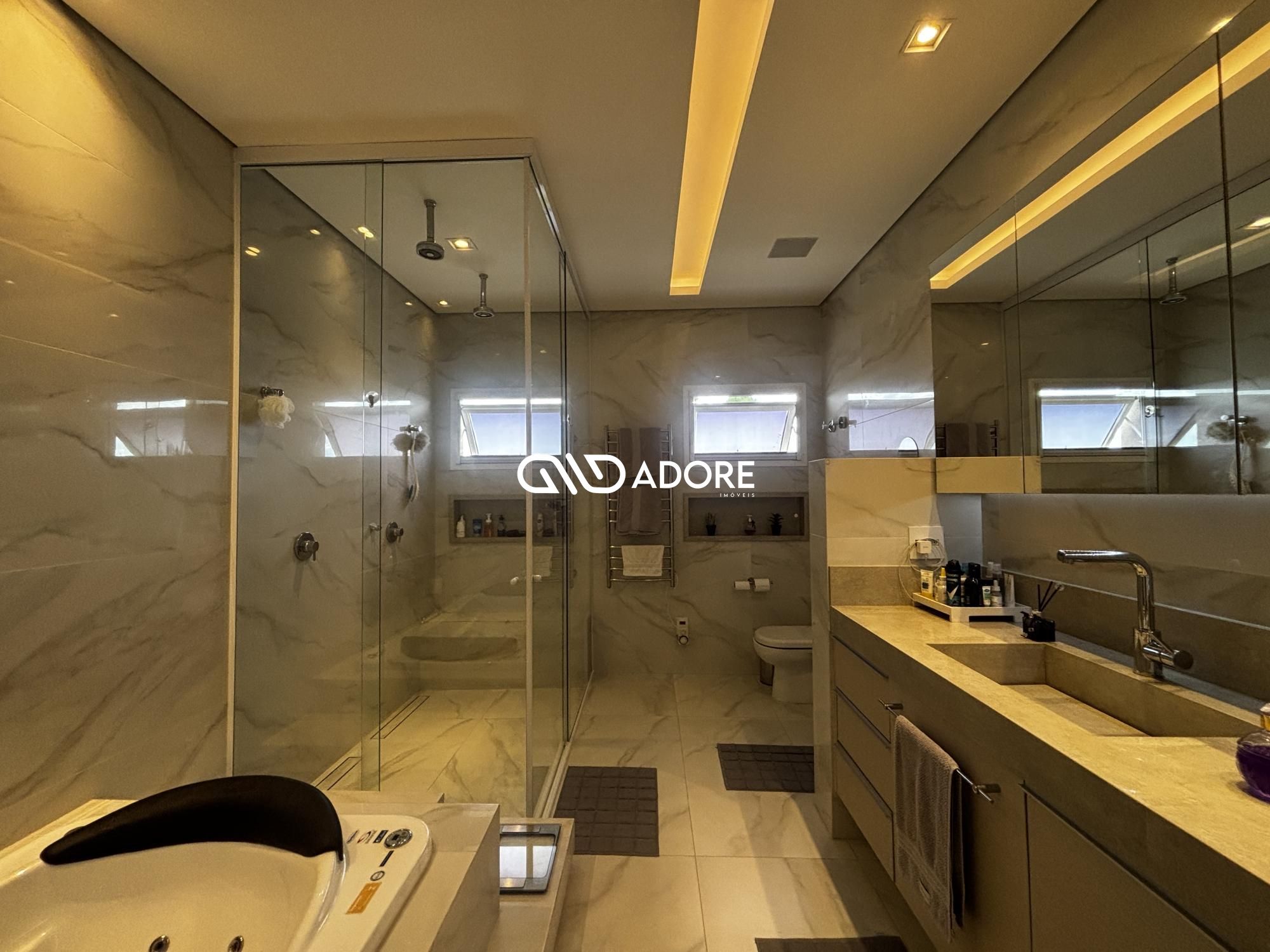 Casa de Condomínio à venda e aluguel com 4 quartos, 670m² - Foto 8