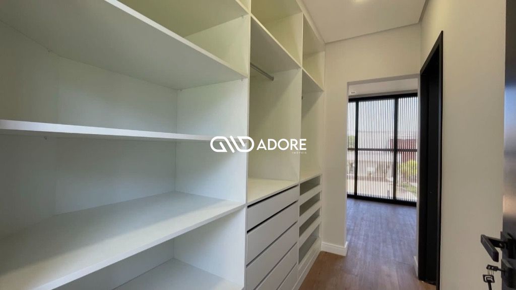 Casa de Condomínio à venda com 4 quartos, 420m² - Foto 16