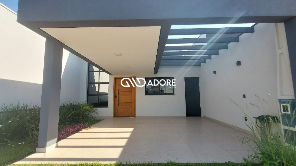 Casa à venda com 3 quartos, 105m² - Foto 1