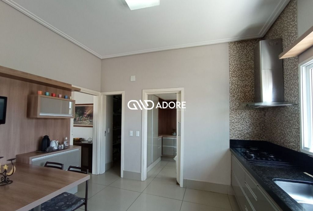 Casa de Condomínio à venda com 4 quartos, 350m² - Foto 7