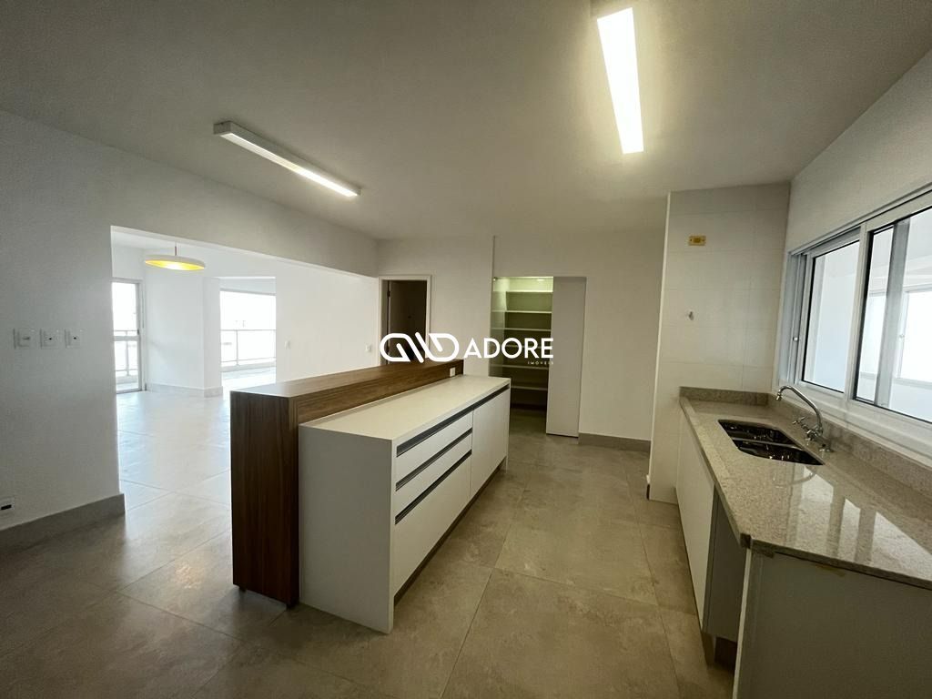 Apartamento à venda com 3 quartos, 350m² - Foto 6