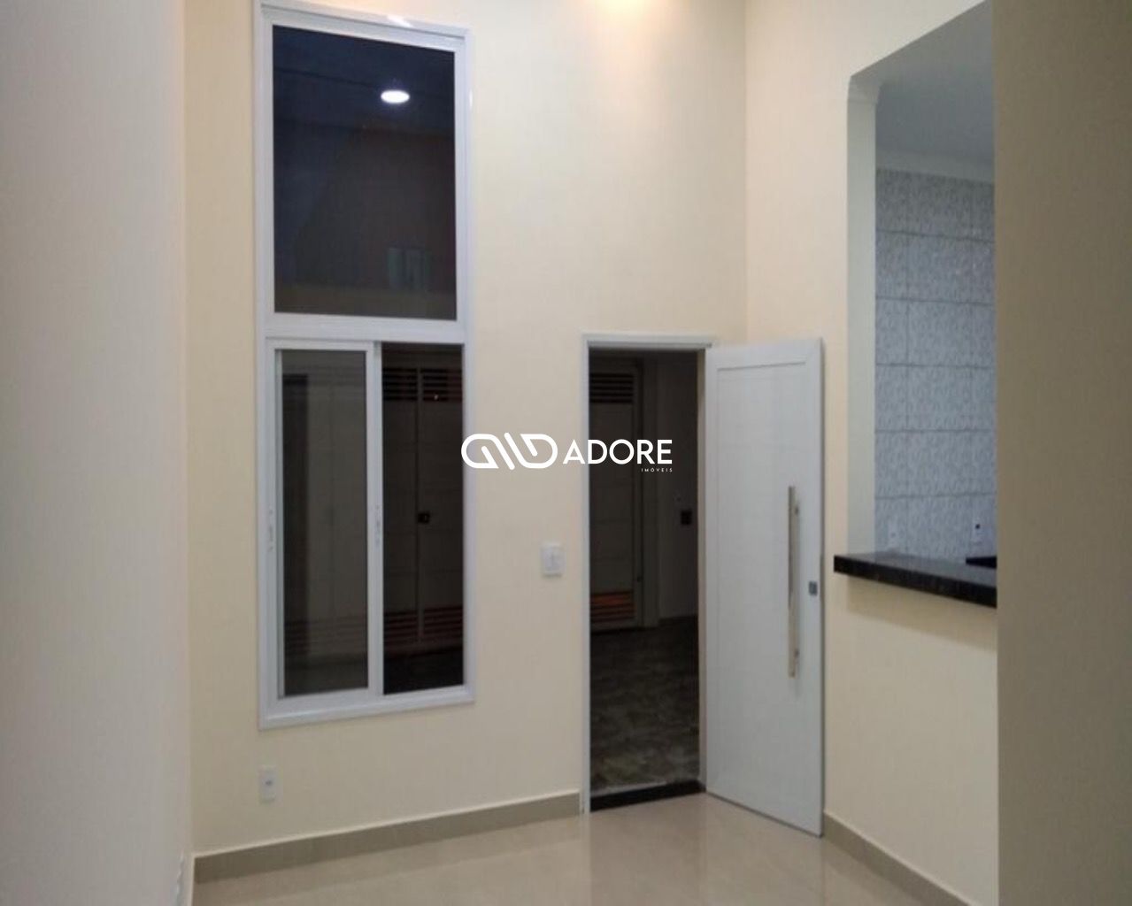 Casa à venda com 2 quartos, 70m² - Foto 3