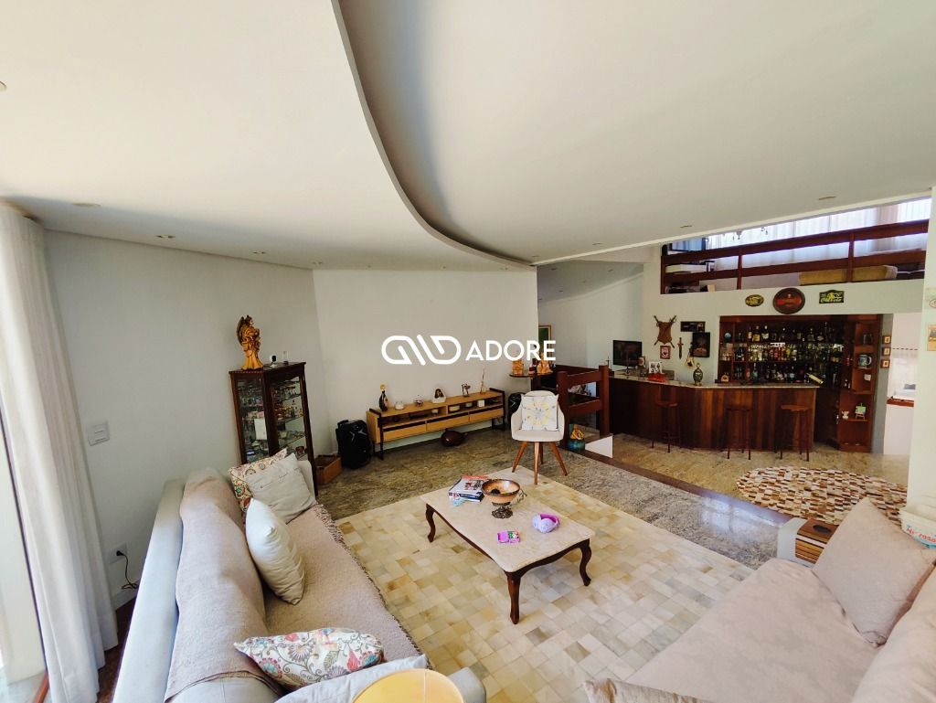 Casa de Condomínio à venda com 5 quartos, 695m² - Foto 2