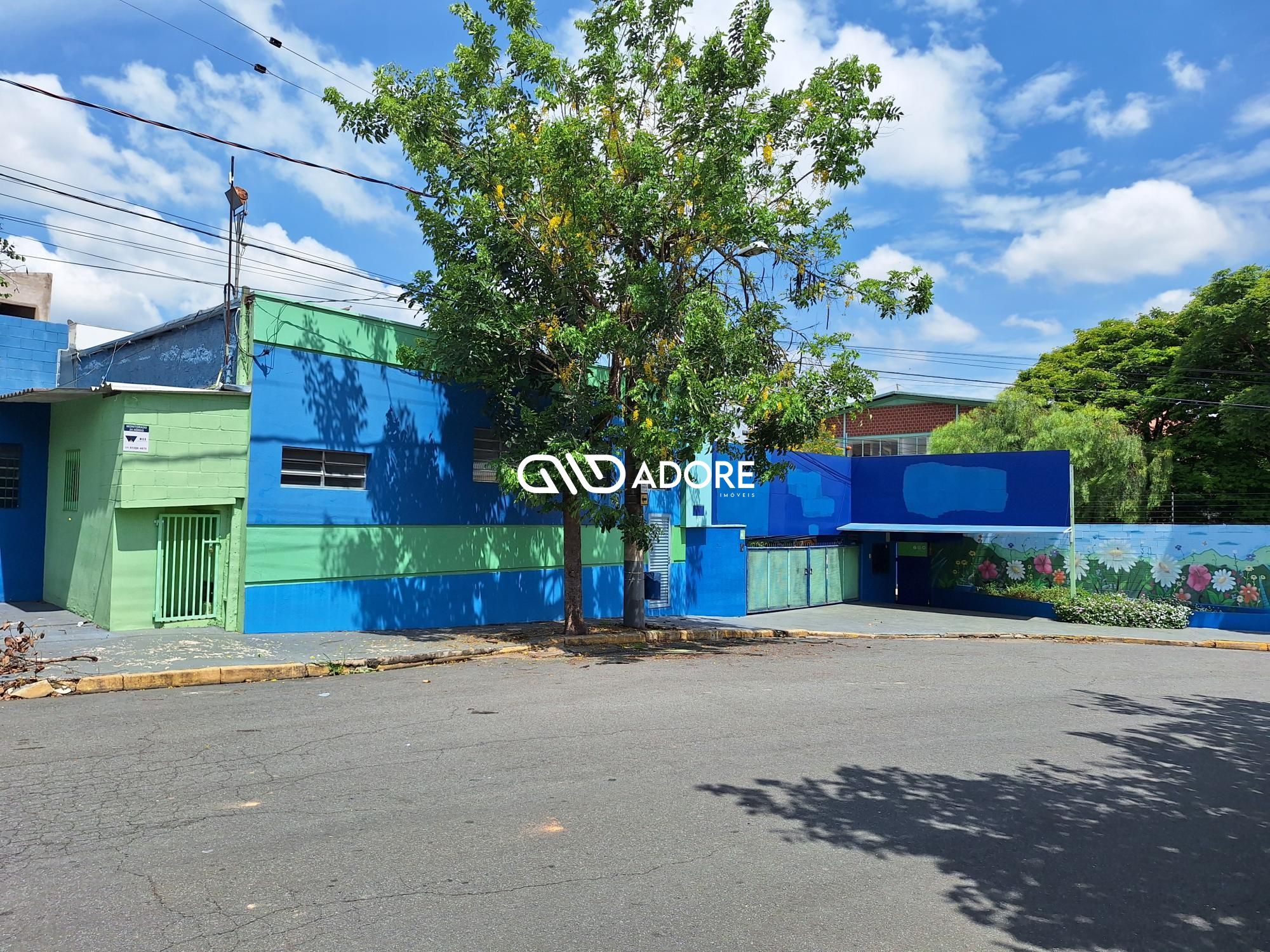 Prédio Inteiro para alugar com 26 quartos, 311m² - Foto 1