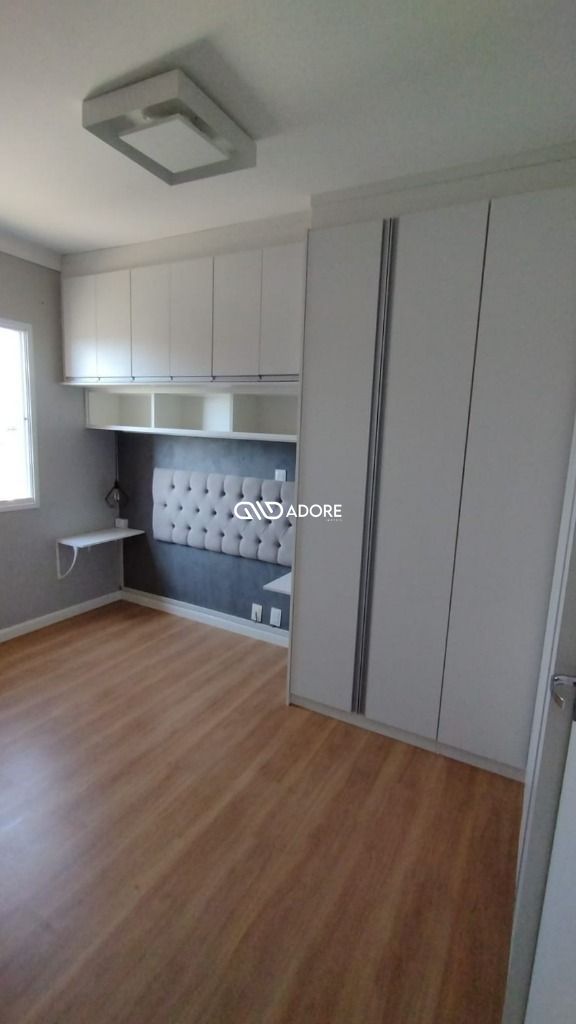 Apartamento à venda com 2 quartos, 60m² - Foto 4