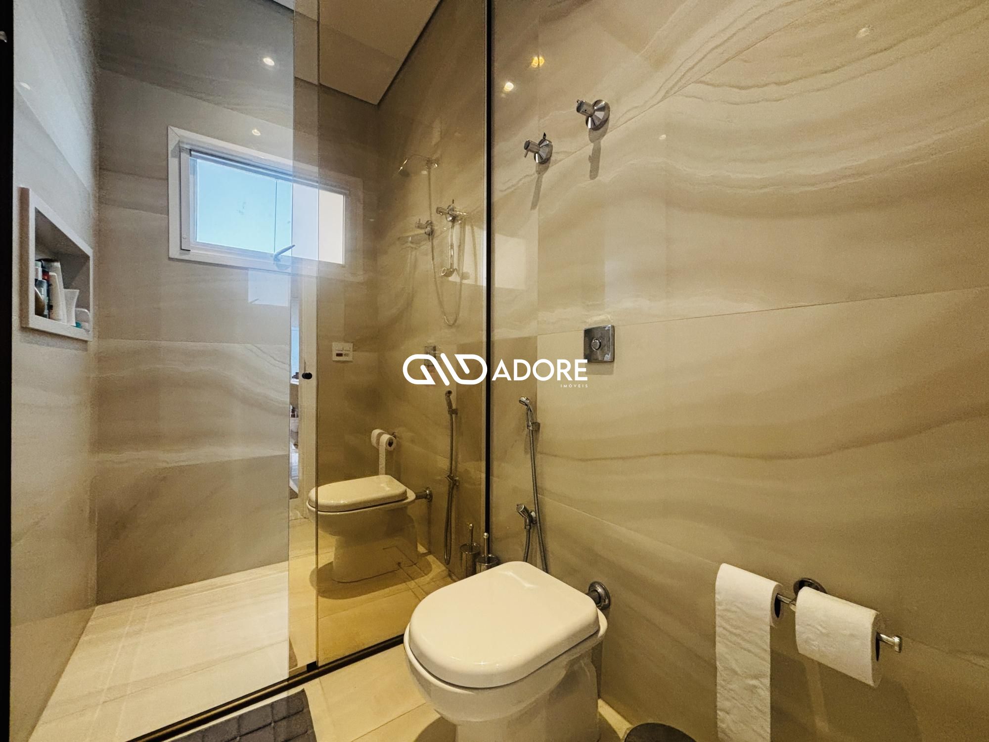 Casa de Condomínio à venda e aluguel com 4 quartos, 670m² - Foto 30