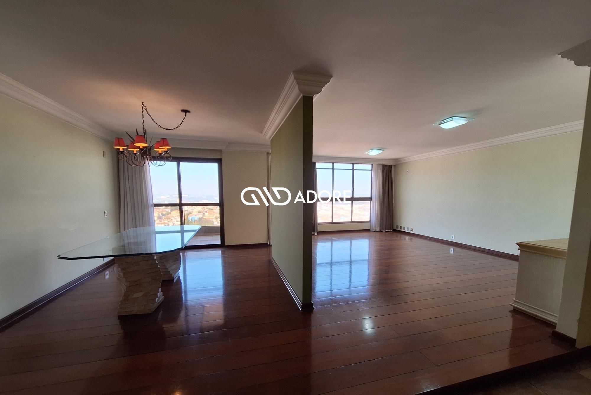 Apartamento para alugar com 4 quartos, 250m² - Foto 2