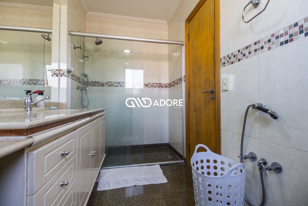 Casa de Condomínio à venda com 4 quartos, 318m² - Foto 22