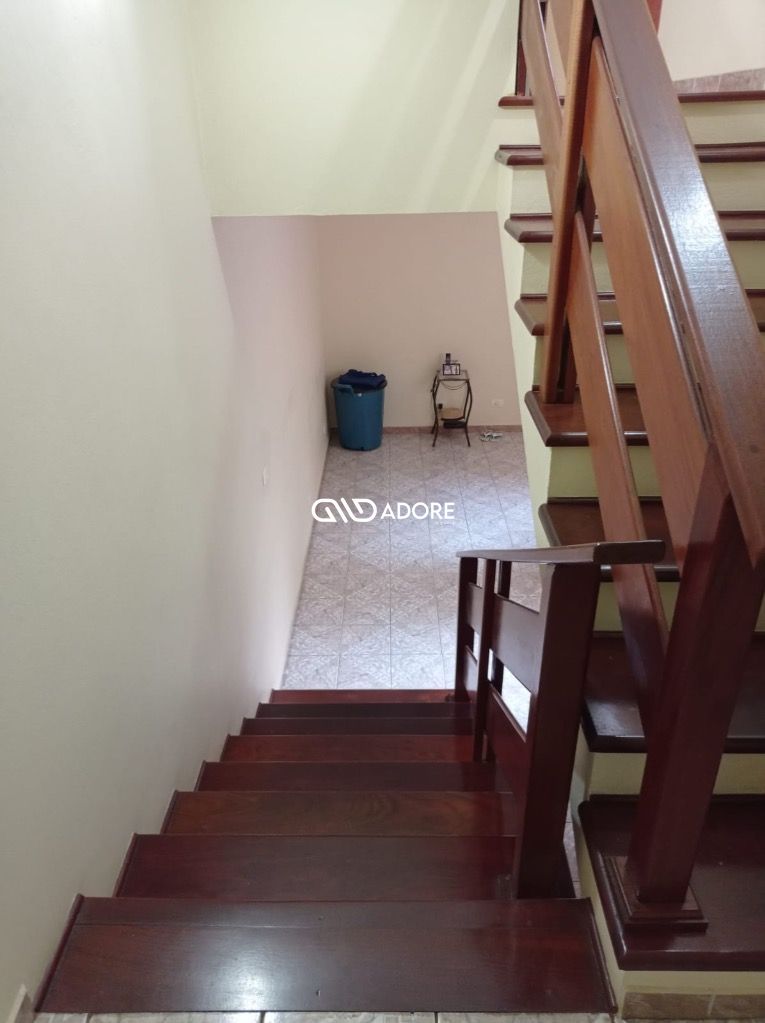 Casa à venda com 3 quartos, 201m² - Foto 13