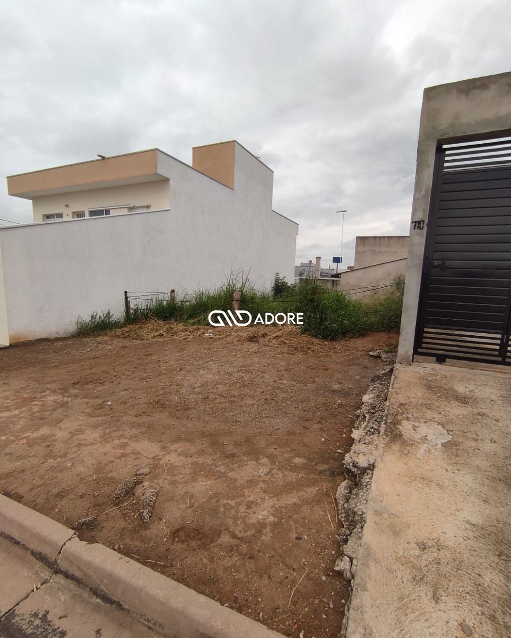 Terreno à venda, 160m² - Foto 1