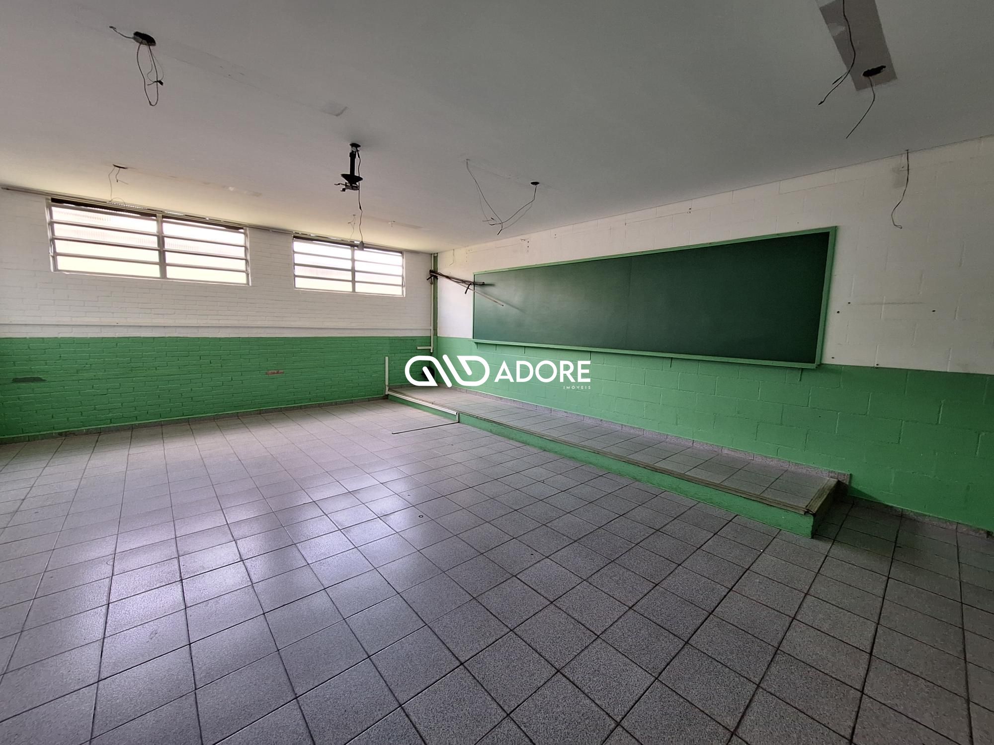 Prédio Inteiro para alugar com 26 quartos, 311m² - Foto 58