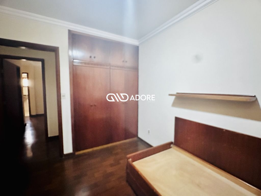 Casa de Condomínio à venda com 4 quartos, 300m² - Foto 15