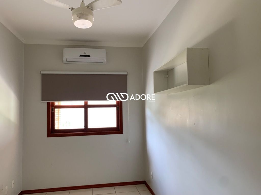 Casa de Condomínio à venda com 3 quartos, 269m² - Foto 25