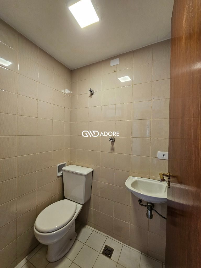 Apartamento para alugar com 3 quartos, 130m² - Foto 23