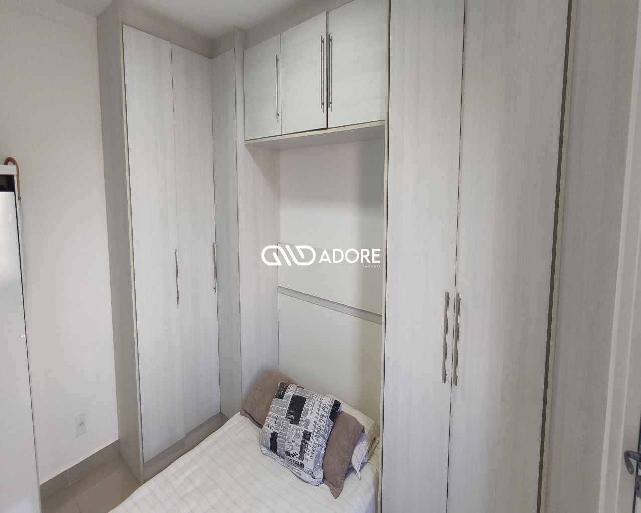 Apartamento à venda com 2 quartos, 69m² - Foto 2