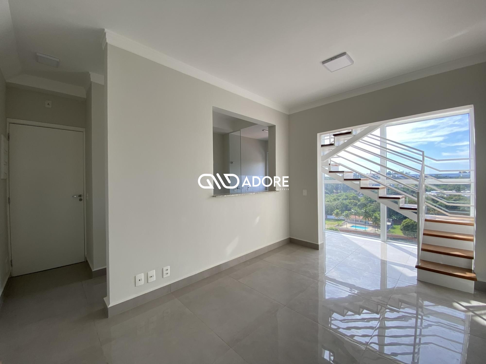 Apartamento à venda com 3 quartos, 95m² - Foto 2