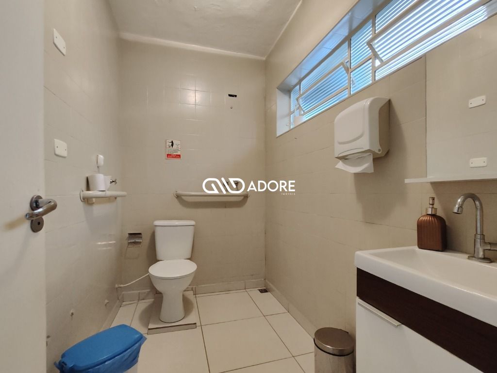 Casa à venda com 1 quarto, 325m² - Foto 13