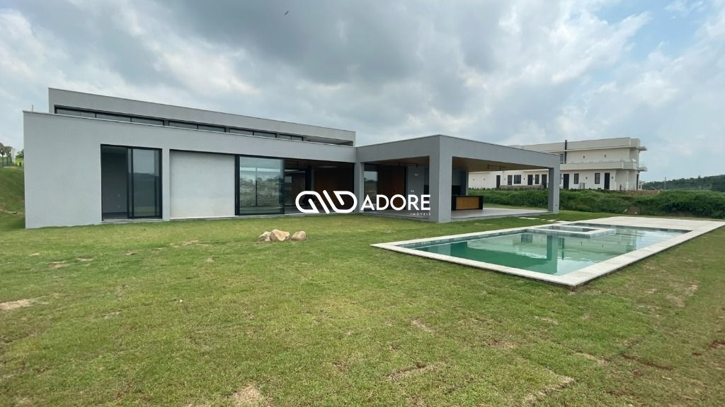 Casa de Condomínio à venda e aluguel com 6 quartos, 757m² - Foto 1