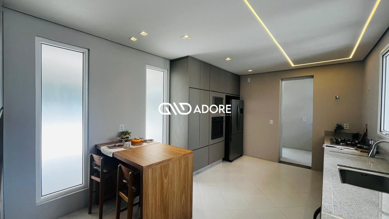 Casa de Condomínio à venda com 4 quartos, 460m² - Foto 6