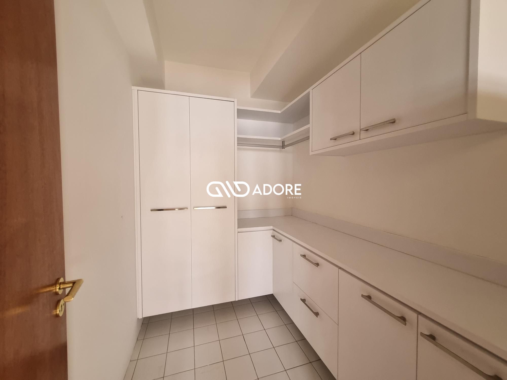 Apartamento à venda e aluguel com 3 quartos, 237m² - Foto 7