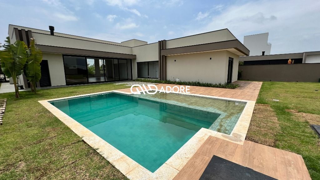 Casa de Condomínio à venda com 4 quartos, 364m² - Foto 1