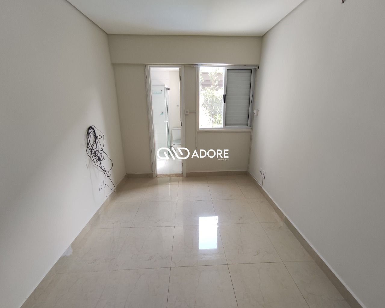 Apartamento à venda com 2 quartos, 66m² - Foto 2