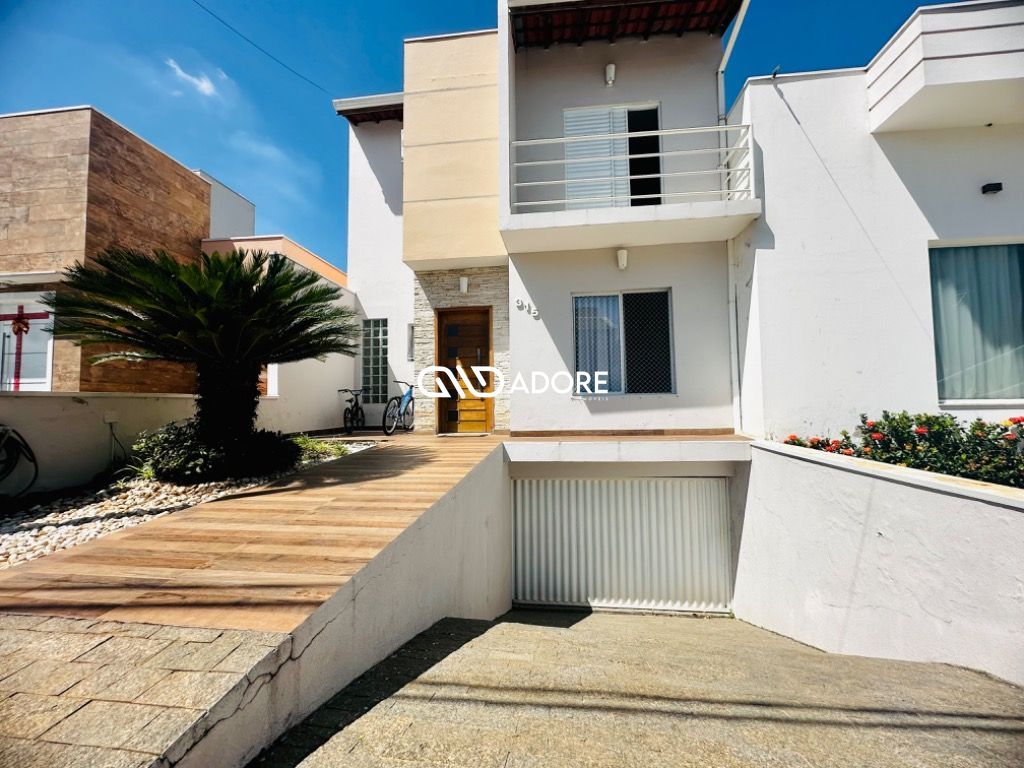 Casa de Condomínio à venda com 3 quartos, 189m² - Foto 2