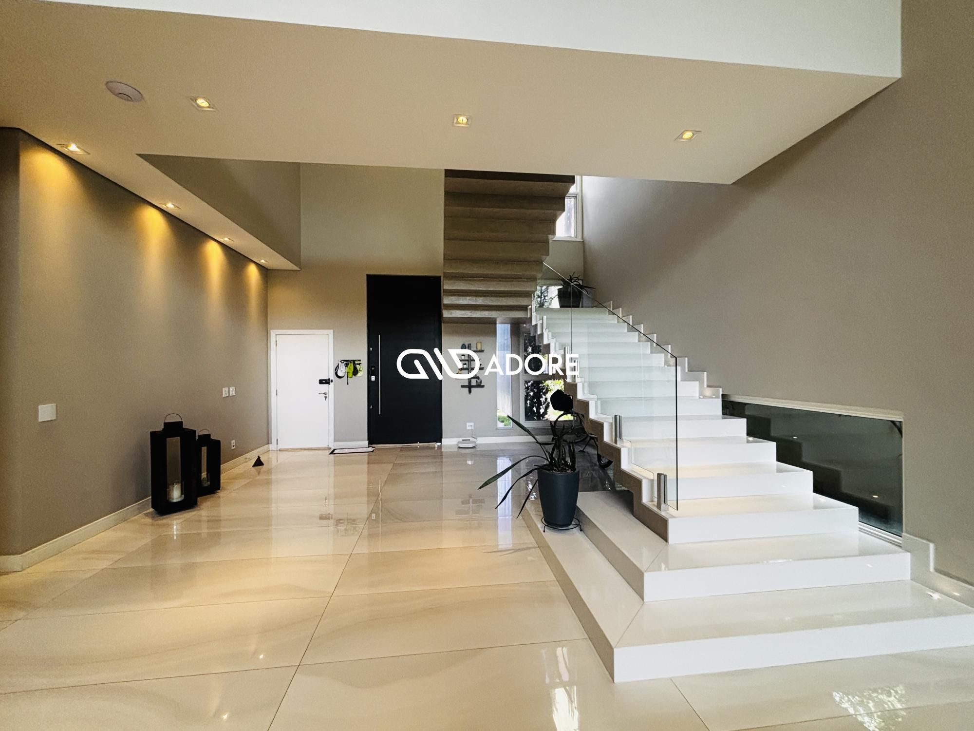 Casa de Condomínio à venda e aluguel com 4 quartos, 670m² - Foto 2