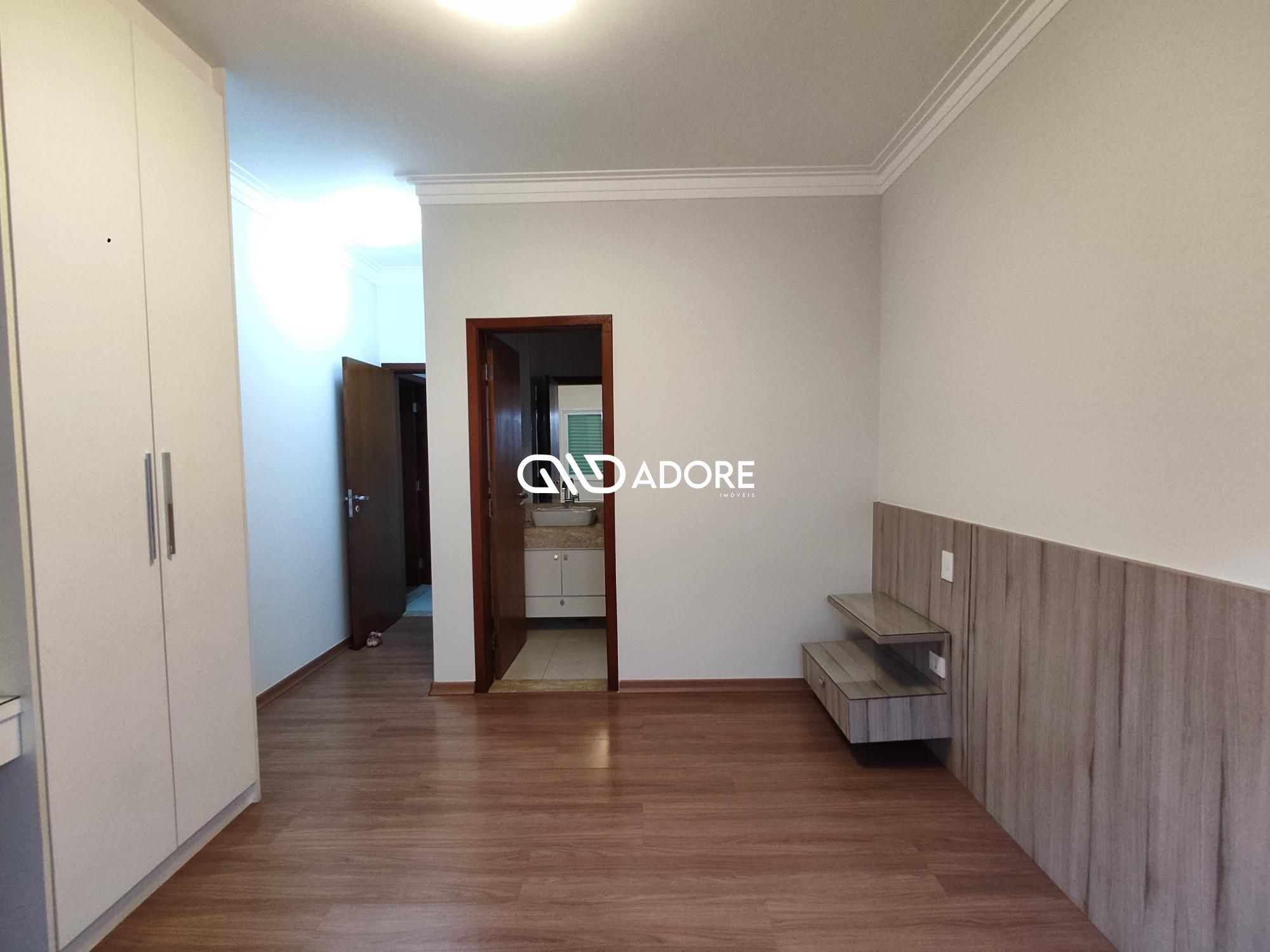 Casa de Condomínio para alugar com 4 quartos, 325m² - Foto 26